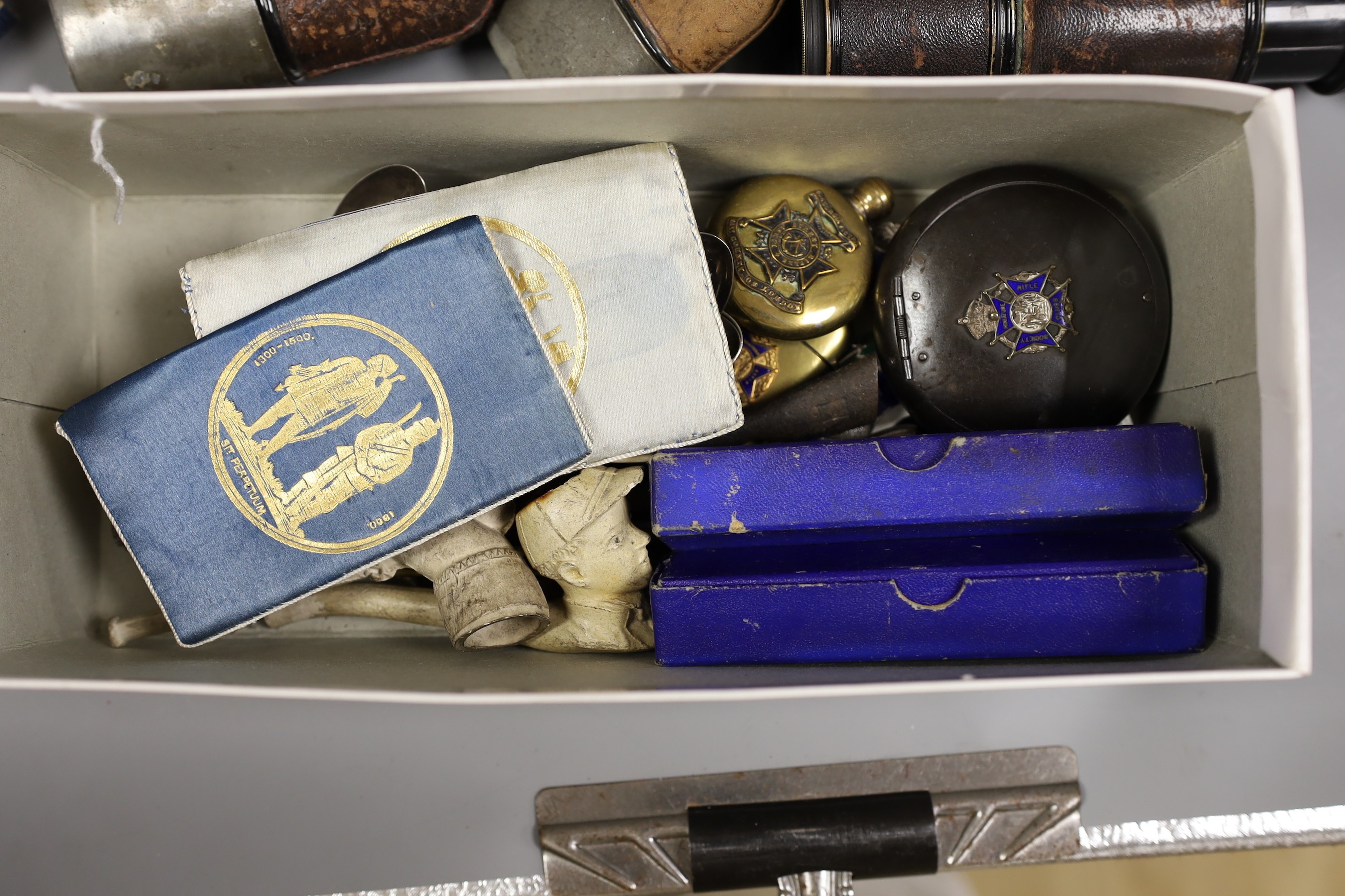 Rifle related collectables, to include spoons, circular box, car badge, rifle, clay pipe etc